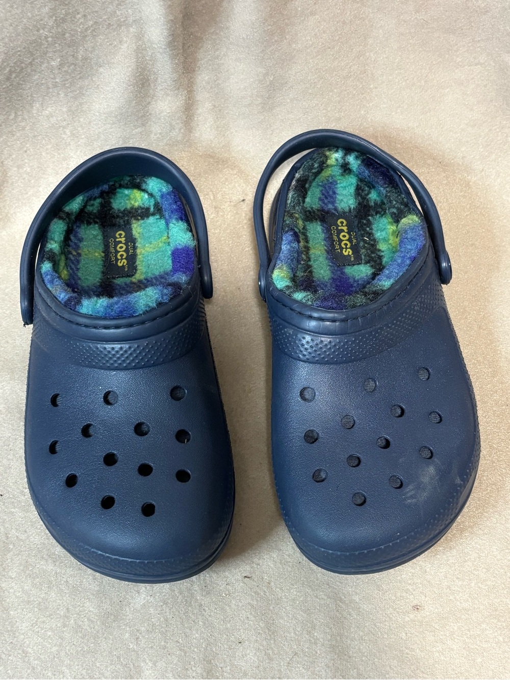 CROCS Kids Navy Clogs with Green & Blue Plaid Fleece Lining Sz J-1